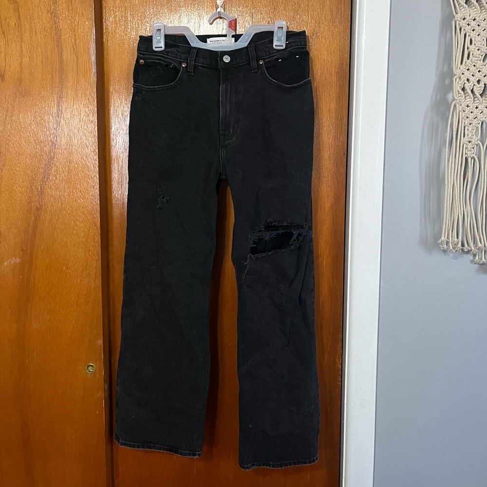Abercrombie, distressed curve love, jeans